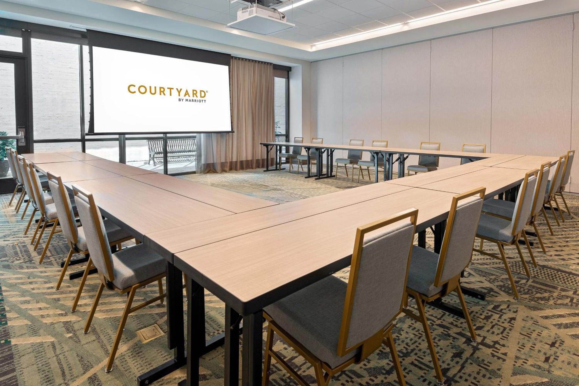 Courtyard By Marriott Atlanta Midtown Hotel Exterior foto
