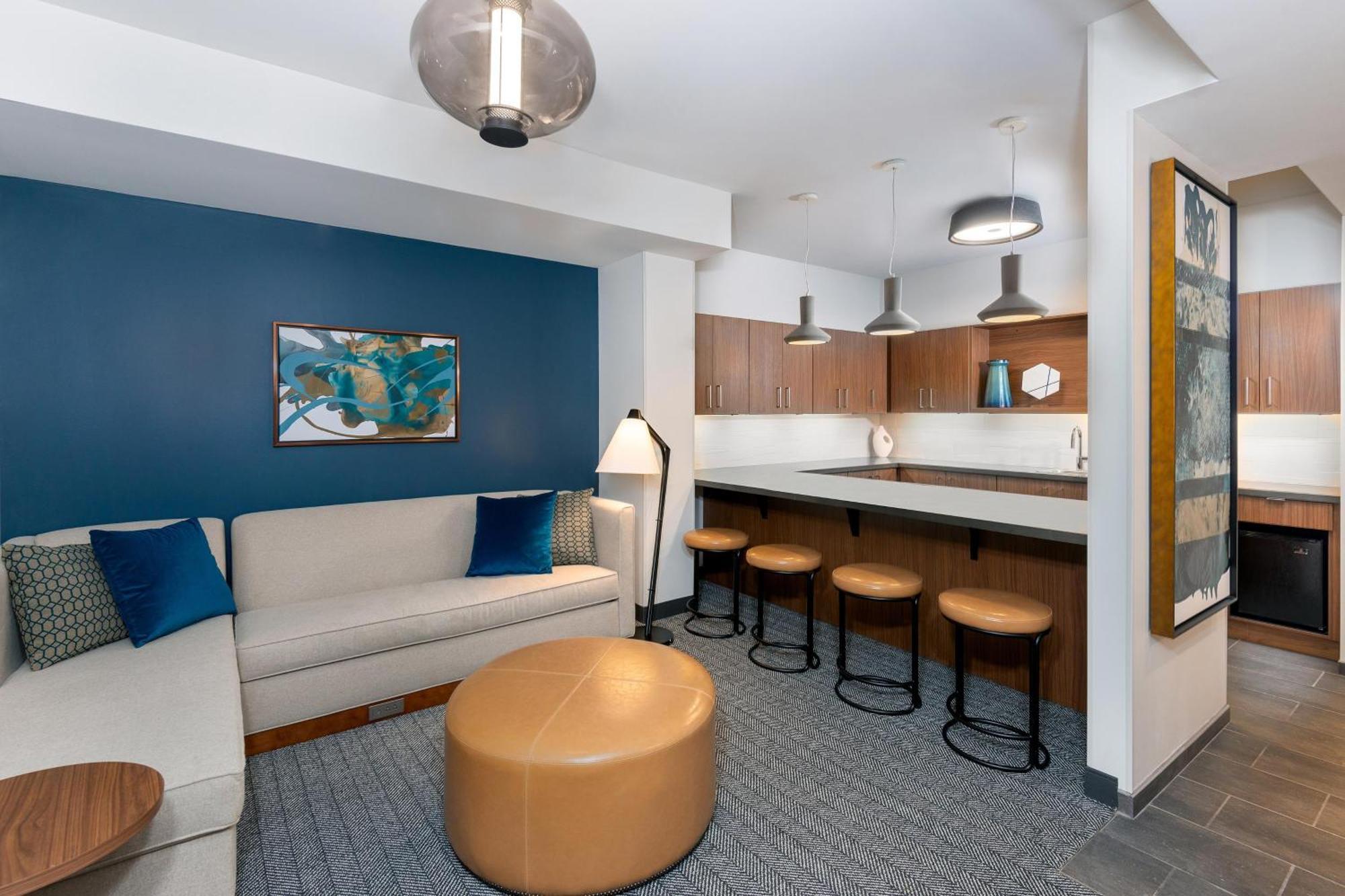 Courtyard By Marriott Atlanta Midtown Hotel Exterior foto