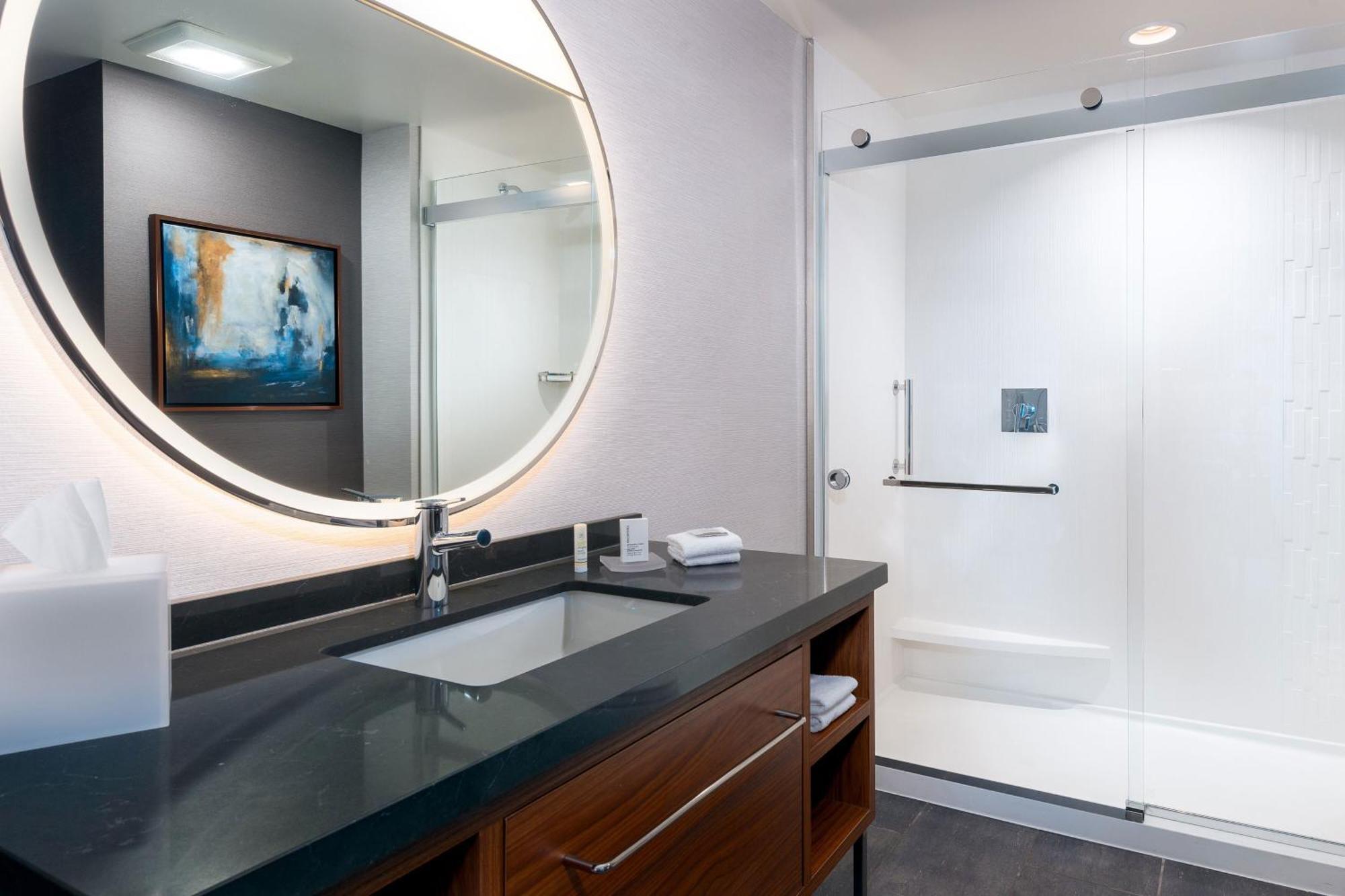 Courtyard By Marriott Atlanta Midtown Hotel Exterior foto