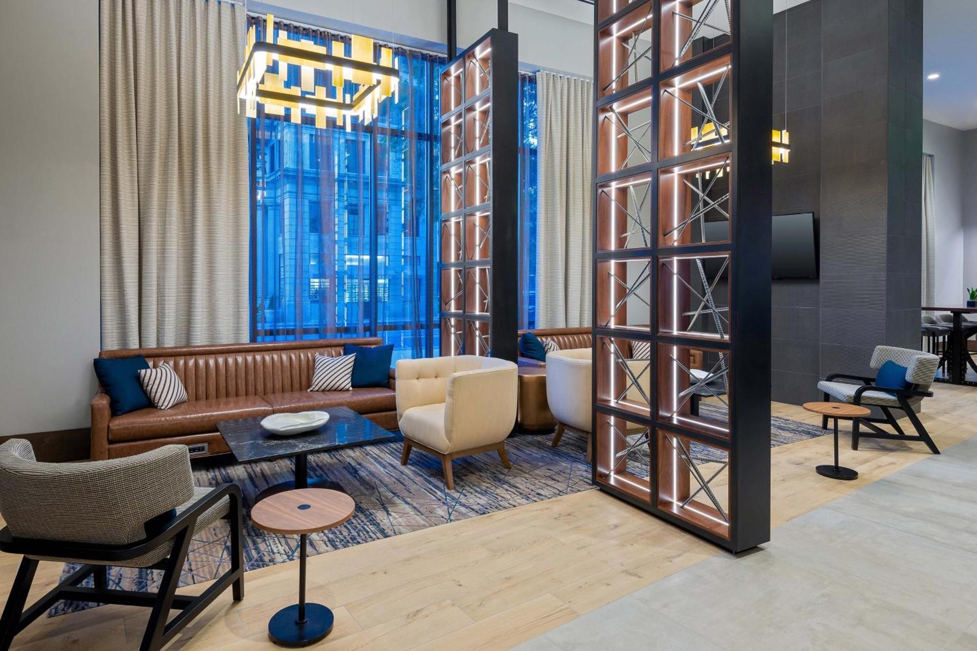 Courtyard By Marriott Atlanta Midtown Hotel Exterior foto