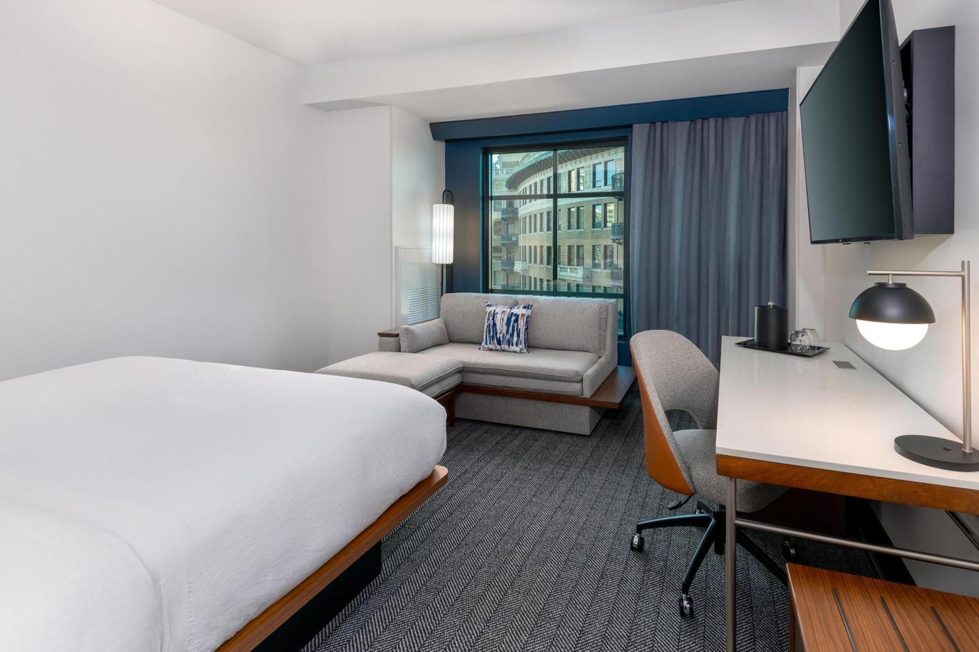Courtyard By Marriott Atlanta Midtown Hotel Exterior foto