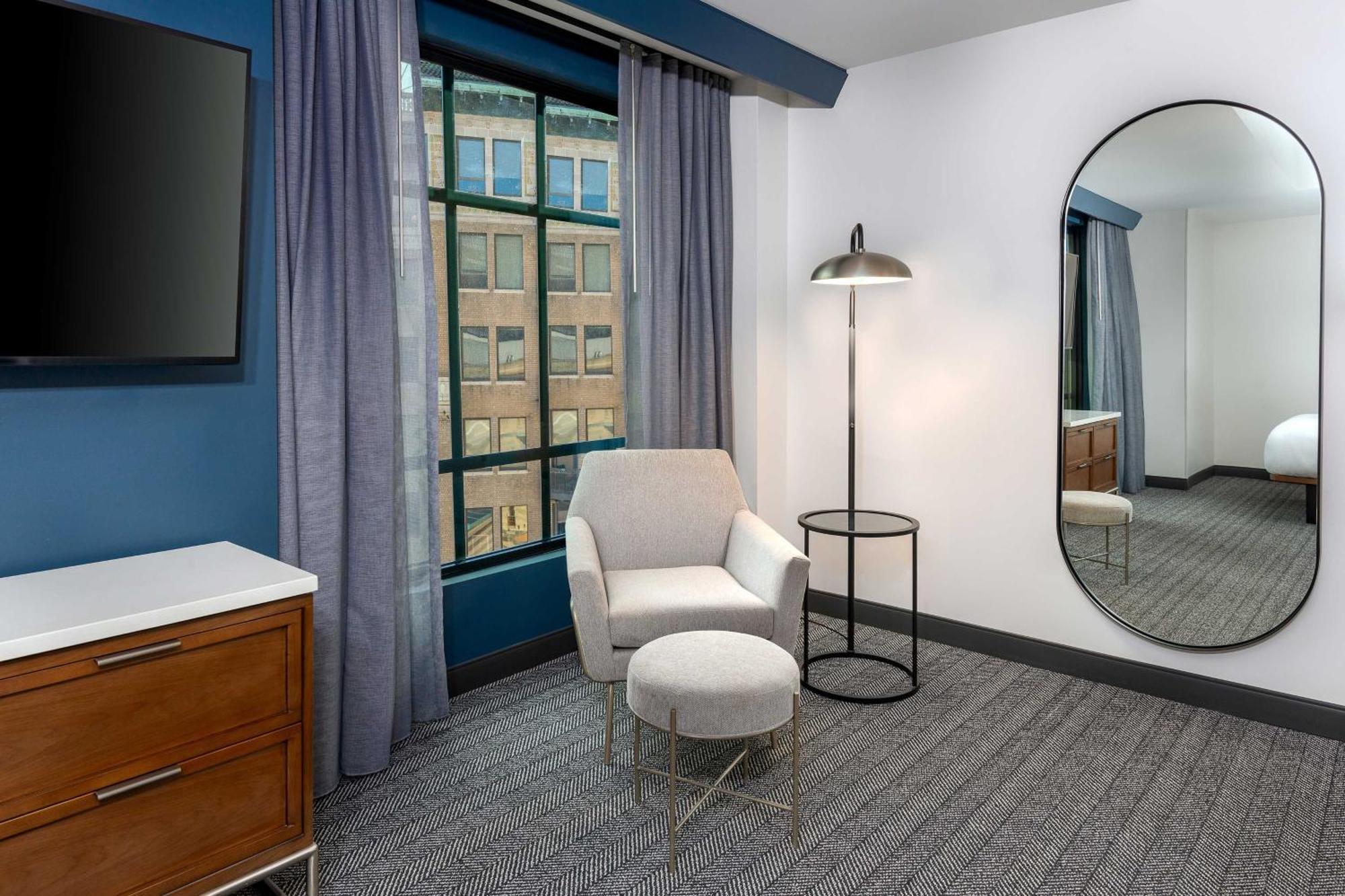 Courtyard By Marriott Atlanta Midtown Hotel Exterior foto